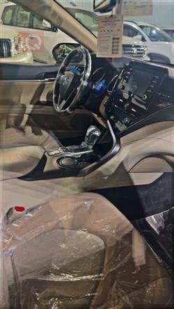 تۆیۆتا کامری